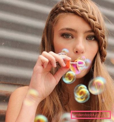 Вишукані зачіски з косами 2019-2020 роки