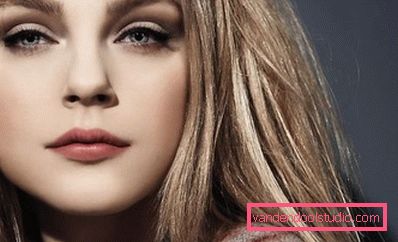 дівчина з простим makeup дівчина з простим makeup
