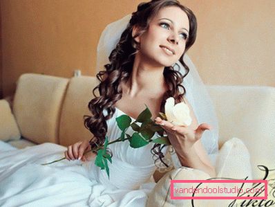 Весільні зачіски на довге волосся - 250 актуальних фотографій