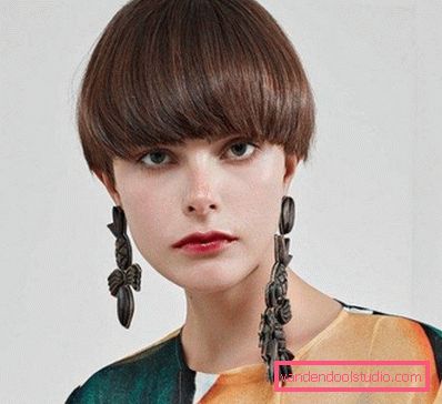 Жіноча стрижка сесон на короткі і середні волосся- фото з чубчиком